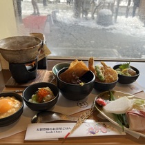 旬の食材を生かした食べ比べ膳「五木茶屋」